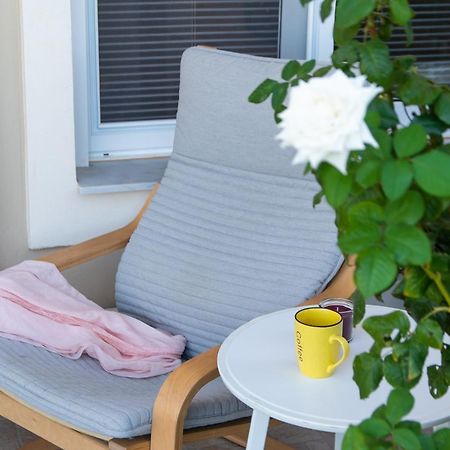 Yelayellow House Near To Airport, Rafina Port And Metropolitan Expo Artemi Extérieur photo